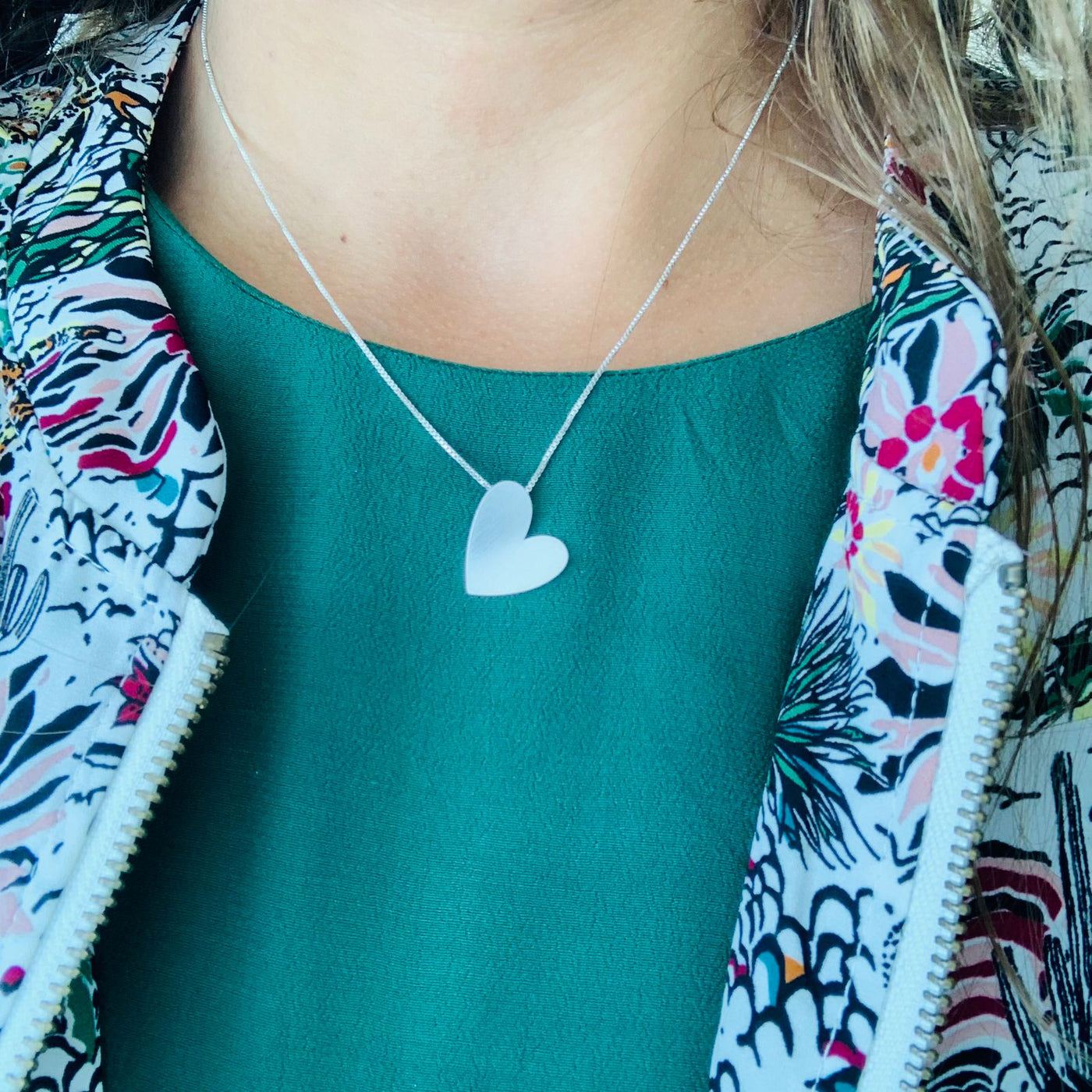 Collar Corazón satinado