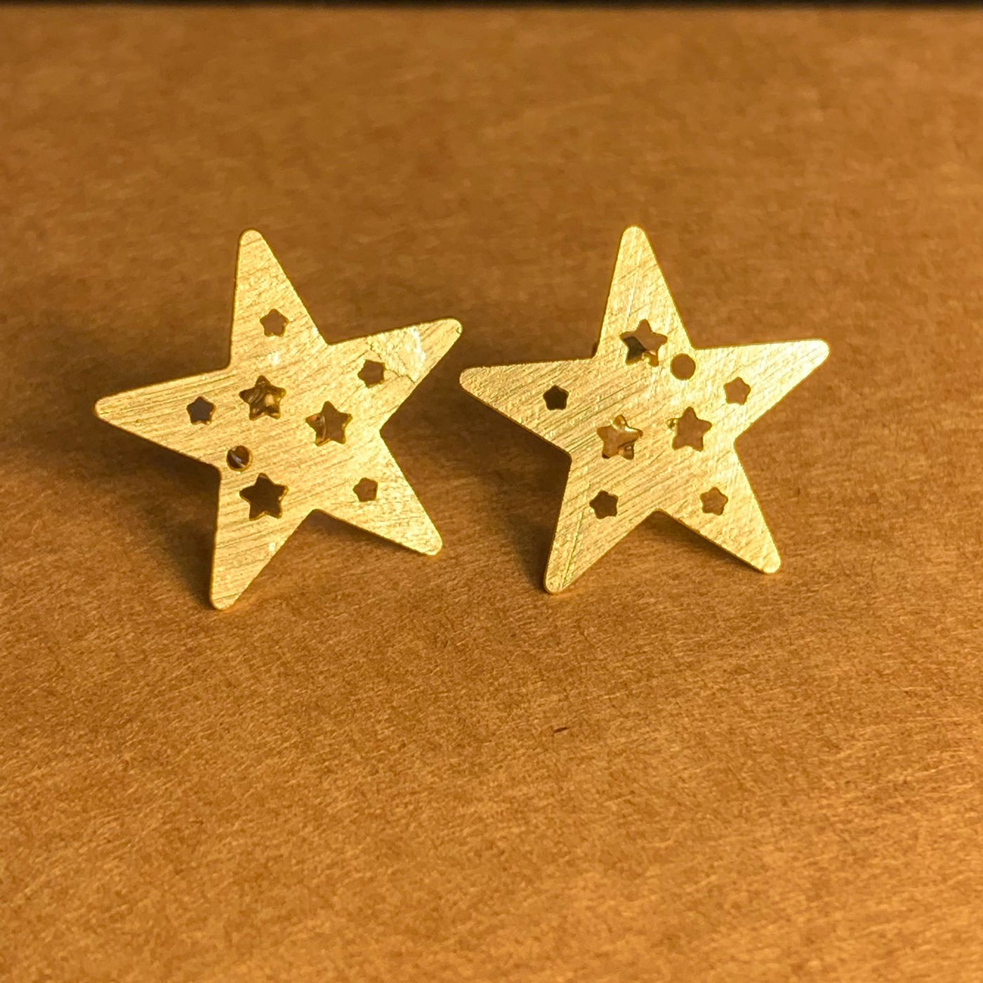 Aros Estrella Calada Gold